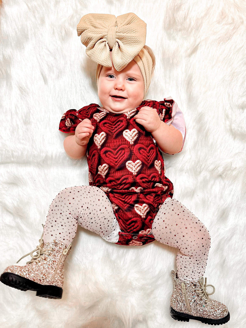 Embroidered hearts leo